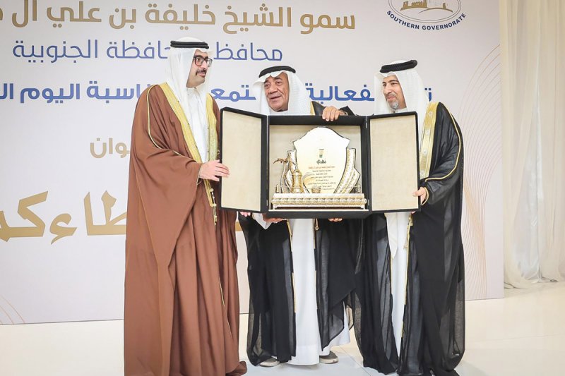 سمو الشيخ خليفة بن علي: تسخير جميع سبل الدعم والرعاية لكبار السن