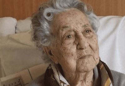 كانت تتناول الزبادي 3 مرات يومياً.. دراسة عن سيدة عاشت 117 عاما تكشف سر عمرها الطويل