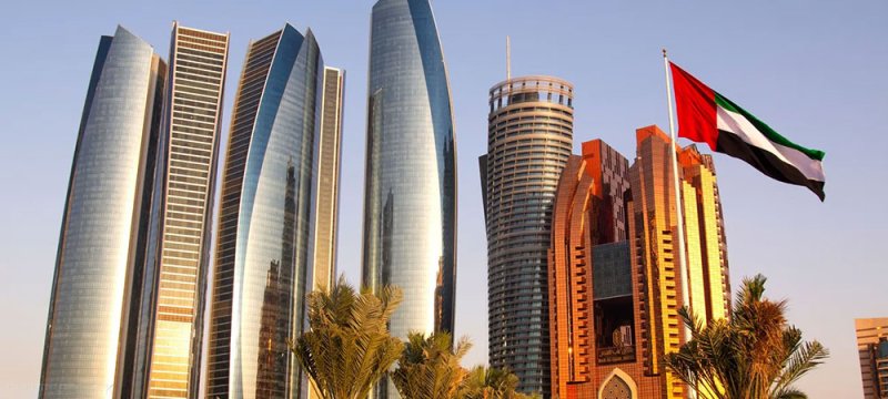 الإمارات.. الأنشطة غير النفطية تسجل أقوى نمو منذ 7 أشهر