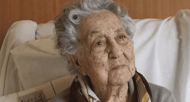 كانت تتناول الزبادي 3 مرات يومياً.. دراسة عن سيدة عاشت 117 عاما تكشف سر عمرها الطويل