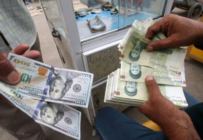 بعد انهيار قياسي.. إيران تقرر إزالة 4 أصفار من عملتها
