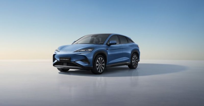 "BYD Sealion 7" الصينية بمزيج من الفخامة والأداء والسعر