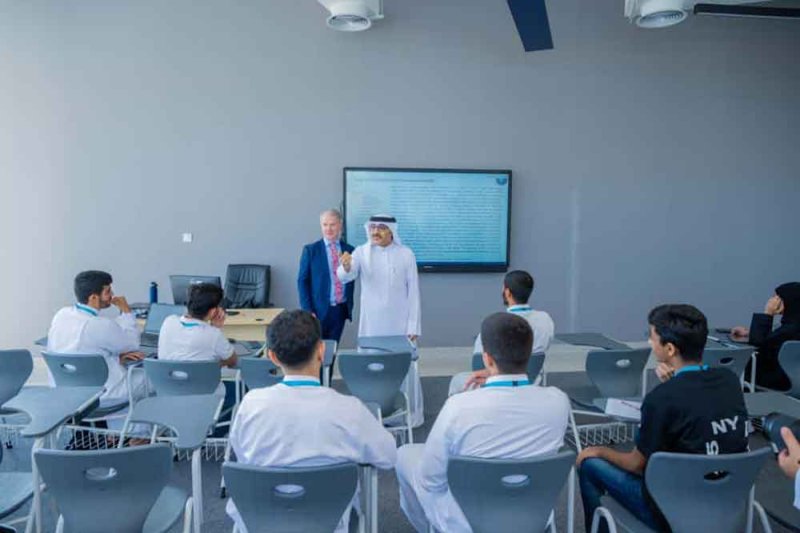 وزير التربية والتعليم يفتتح فرع كلية البحرين التقنية "بوليتكنك البحرين" في دلمونيا