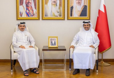 وزير الإعلام يهنئ فيصل الفقير لاختياره ضمن الدفعة 11 من برنامج رئيس الوزراء لتنمية الكوادر الحكومية