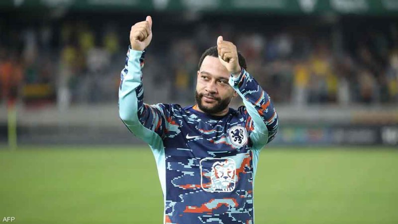 فعلها اللصوص.. "واقعة غريبة" تحرم ديباي من منتخب هولندا