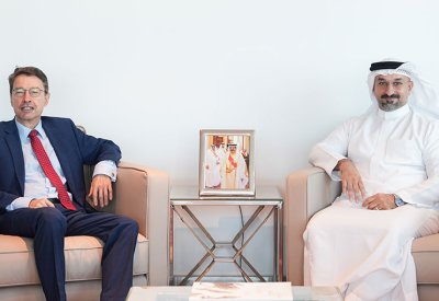 وزير الصناعة والتجارة يستقبل سفير جمهورية ألمانيا الاتحادية لدى مملكة البحرين