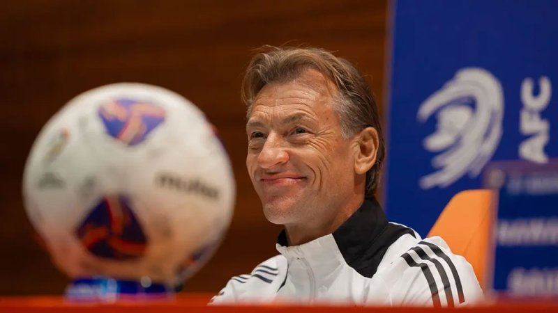 رينارد: سنتأهل إلى كأس العالم 2026
