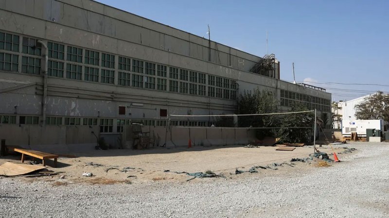 لافروف: أي وجود قسري لقوى أجنبية بأفغانستان يهدد بنشوب صراعات