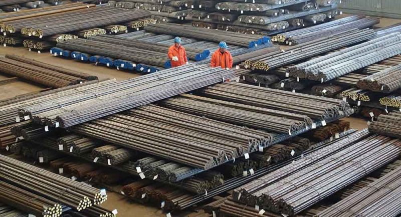 "المفوضية الأوروبية" تقترح رفع رسوم واردات الصلب إلى 50%