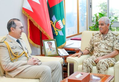 رئيس هيئة الأركان يستقبل الملحق العسكري بسفارة المملكة المغربية الشقيقة المعتمد لدى مملكة البحرين والمقيم في الرياض