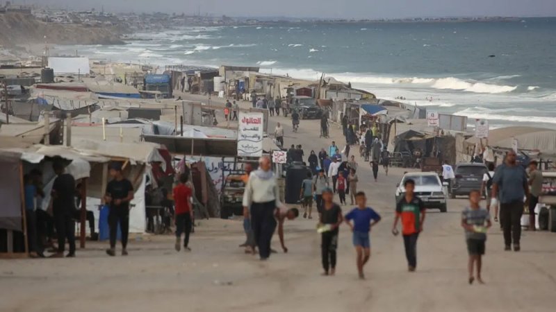 الجيش الإسرائيلي يستعد لإعادة الانتشار بغزة.. والقصف مستمر
