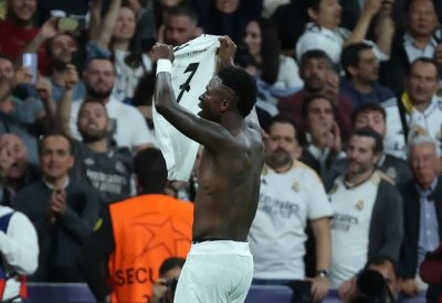 ريال مدريد لـ"الوسطاء": "مليار" يورو وفينيسيوس "يخلع القميص"