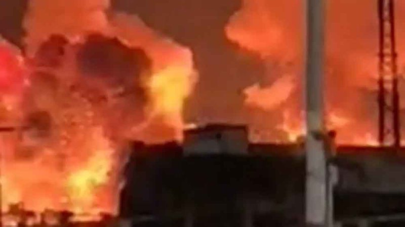 10 غارات إسرائيلية على قضاء صيدا جنوب لبنان.. وانقطاع للكهرباء