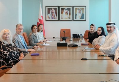 وزير الصناعة والتجارة يستقبل سفير المملكة المتحدة لدى مملكة البحرين