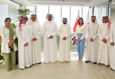المدير العام لبنك الإسكان يستقبل وفداً من نقابة المصرفيين البحرينية
