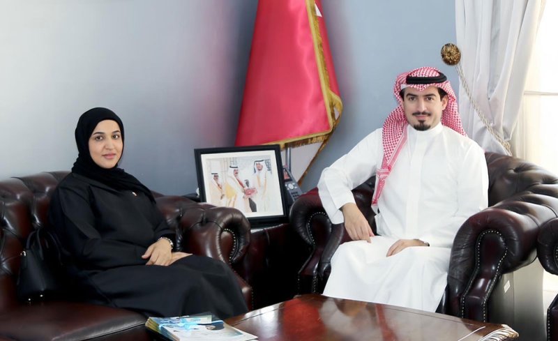 محافظ العاصمة يبحث احتياجات أهالي الدائرة الثامنة مع النائب جليلة السيد