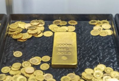 الذهب يسجل مستوى تاريخياً جديداً وسط إقبال على الملاذ الآمن