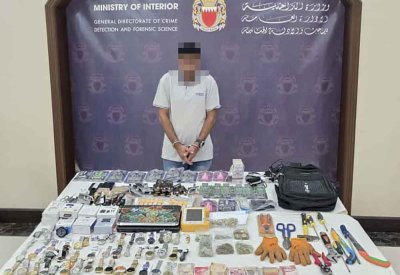 القبض على آسيوي قام بسرقة عدد من المحلات التجارية بمحافظة العاصمة