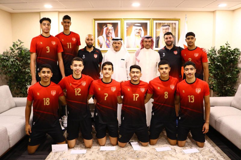 "اتحاد الطائرة" يقدم مكافآت "العامة للرياضة" للاعبي دوري خالد بن حمد لجيل الذهب