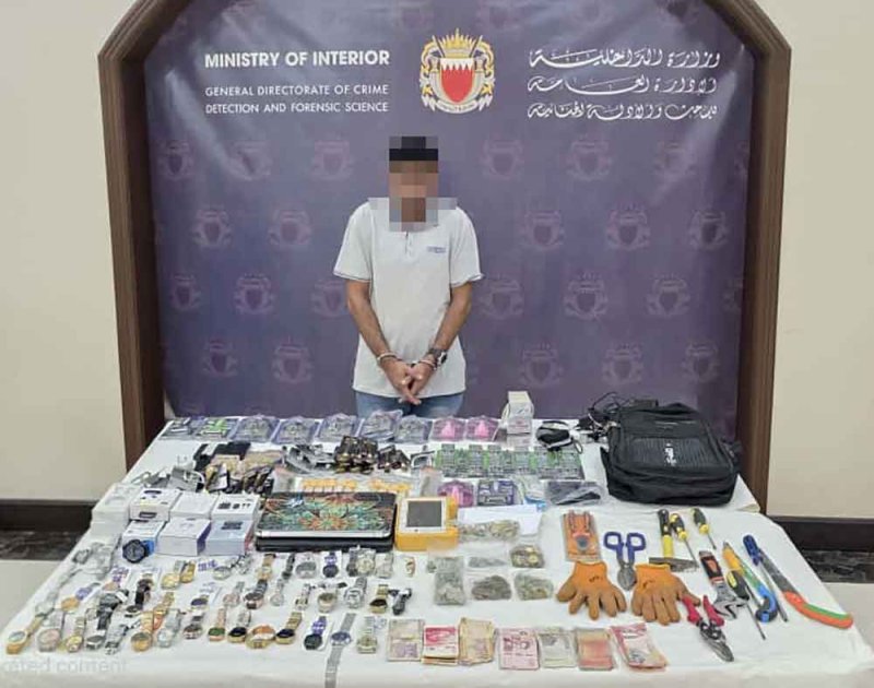 القبض على آسيوي قام بسرقة عدد من المحلات التجارية بمحافظة العاصمة