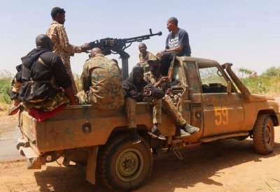 الجيش السوداني يتصدى لمسيرات في أجواء أم درمان