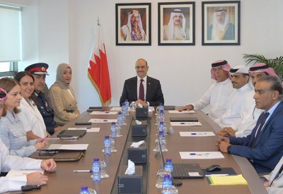 وزير الشؤون القانونية ووزير العمل بالوكالة يترأس الاجتماع الأول لمجلس إدارة هيئة تنظيم سوق العمل بعد إعادة التشكيل