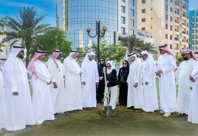 الأمانة العامة للتظلمات ومفوضية حقوق السجناء والمحتجزين تشاركان في "أسبوع الشجرة"