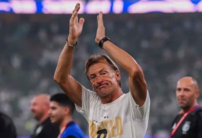 أكثر الفرنسيين تأهلًا لكأس العالم.. رينارد يعادل ديشان وهنري ميشيل