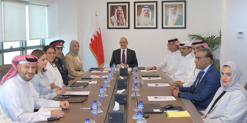 وزير الشؤون القانونية ووزير العمل بالوكالة يترأس الاجتماع الأول لمجلس إدارة هيئة تنظيم سوق العمل بعد إعادة التشكيل