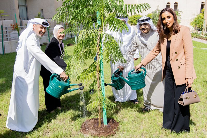 وزير التربية: "أسبوع الشجرة" يعكس الالتزام بترسيخ قيم الاستدامة البيئية