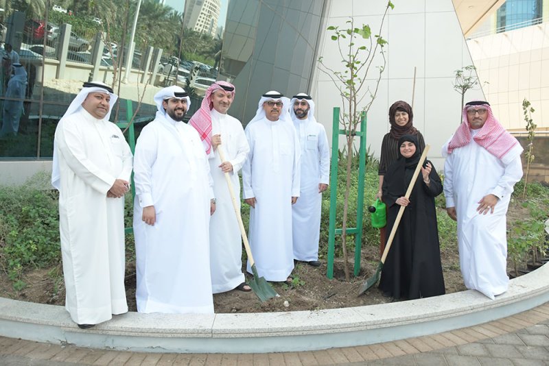 هيئة التخطيط والتطوير العمراني تشارك في "أسبوع الشجرة"