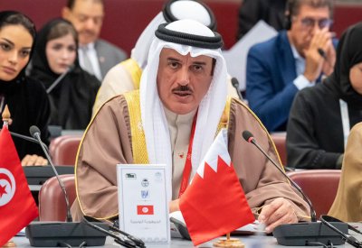 المسلم يؤكد ضرورة دعم مفاوضات حل الدولتين وفق الشرعية الدولية وضمان إدخال المساعدات لقطاع غزة