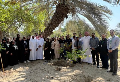 شركة الإبداع تحتفل بأسبوع الشجرة بغرس أشجار في حديقة البديع