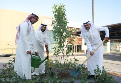 عقارات السيف تشارك في "أسبوع الشجرة" من خلال تنظيم فعالية  توعوية في "الليوان"