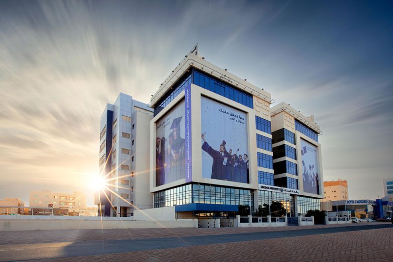 جامعة المملكة تنظم معرض “يوم المهن وريادة الأعمال” بتقنيات ذكاء اصطناعي مبتكرة