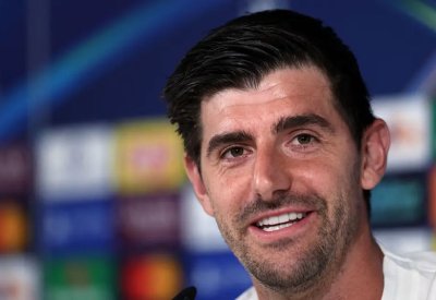 بسبب مباراة برشلونة.. كورتوا يتهم الدوري الإسباني بـ "التلاعب والفساد"