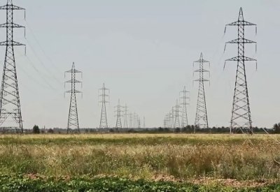 العراق يجدد عقد استيراد الكهرباء من الأردن