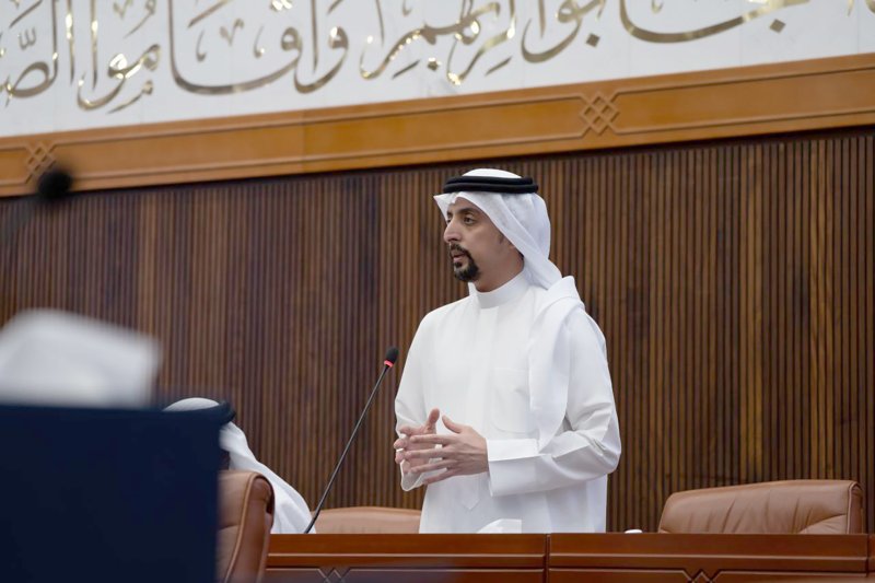 علي النعيمي: الاستثمار الفاعل يسهم بمعالجة العجز في “التأمينات”