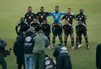 كارثة في إفريقيا.. لاعبو أورلاندو "جياع ويبحثون عن الطعام"