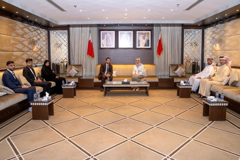 وزارة شؤون الشباب تعزز شراكتها مع "آيزك" البحرين وتستعرض التحضيرات لمؤتمر دول الشرق الأوسط وأفريقيا