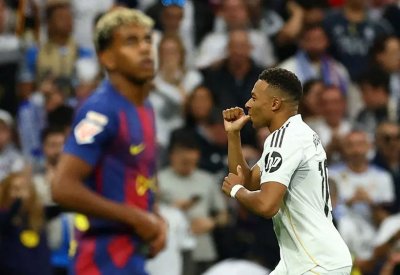 بهدفه في برشلونة.. مبابي ينضم إلى رونالدو وبنزيمة