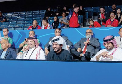 سمو الشيخ خالد بن حمد يشيد بالنجاحات الكبيرة على كافة المستويات