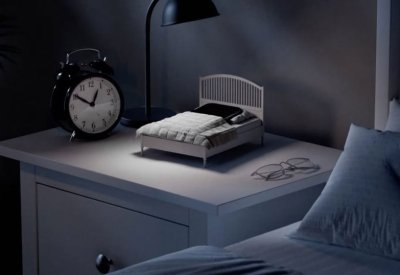 ابتكار غريب من "إيكيا".. سرير صغير لهاتفك الذكي يساعدك على النوم