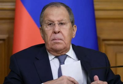 لافروف: الناتو يحث واشنطن على رفض التسوية بأوكرانيا