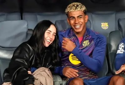 مقابل 14 مليوناً.. لامين يامال يشتري قصر بيكيه وشاكيرا من أجل نيكول