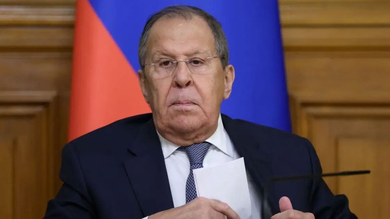 لافروف: الناتو يحث واشنطن على رفض التسوية بأوكرانيا