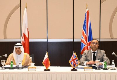 وزير شؤون الدفاع يترأس الجانب البحريني في أعمال الاجتماع الثلاثين للجنة البحرينية البريطانية العسكرية المشتركة