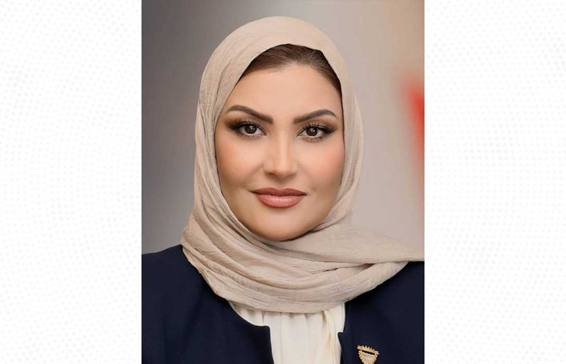 الأمين العام للتظلمات تشيد بمناسبة يوم الشرطة البحرينية بدور وزارة الداخلية في حفظ الأمن وتعزيز حقوق الإنسان