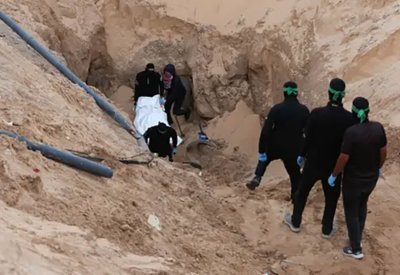 الجناح العسكري لحماس يقول إنه سيسلّم رفات رهينتين إسرائيليتين عند الساعة 4 عصرًا بالتوقيت المحلي