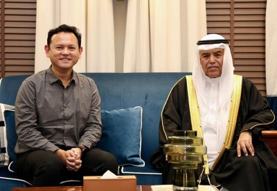 وزير الدولة للدفاع بسنغافورة يصل البلاد